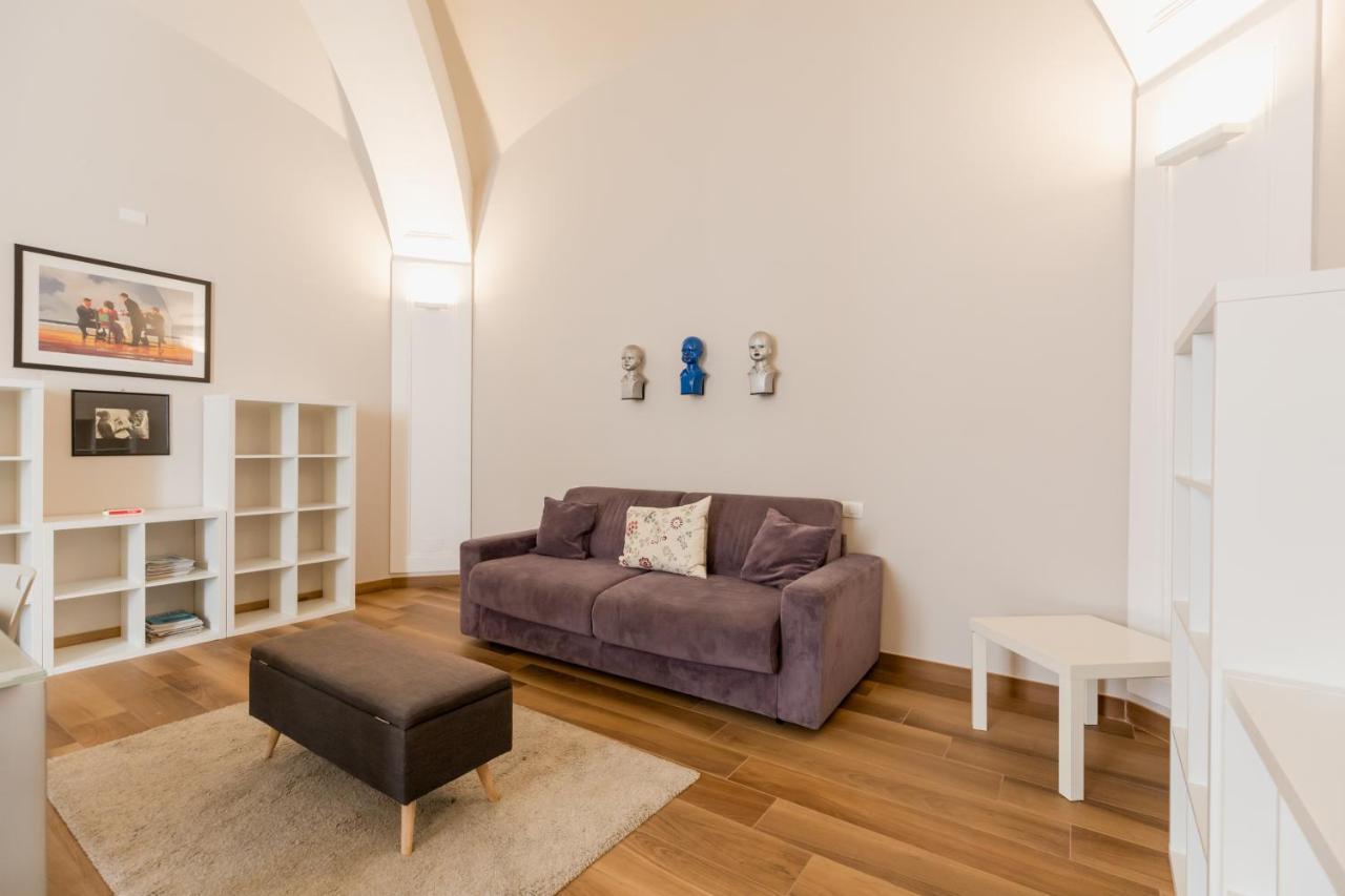 Appartamento Palazzo Firrao, Napoli
