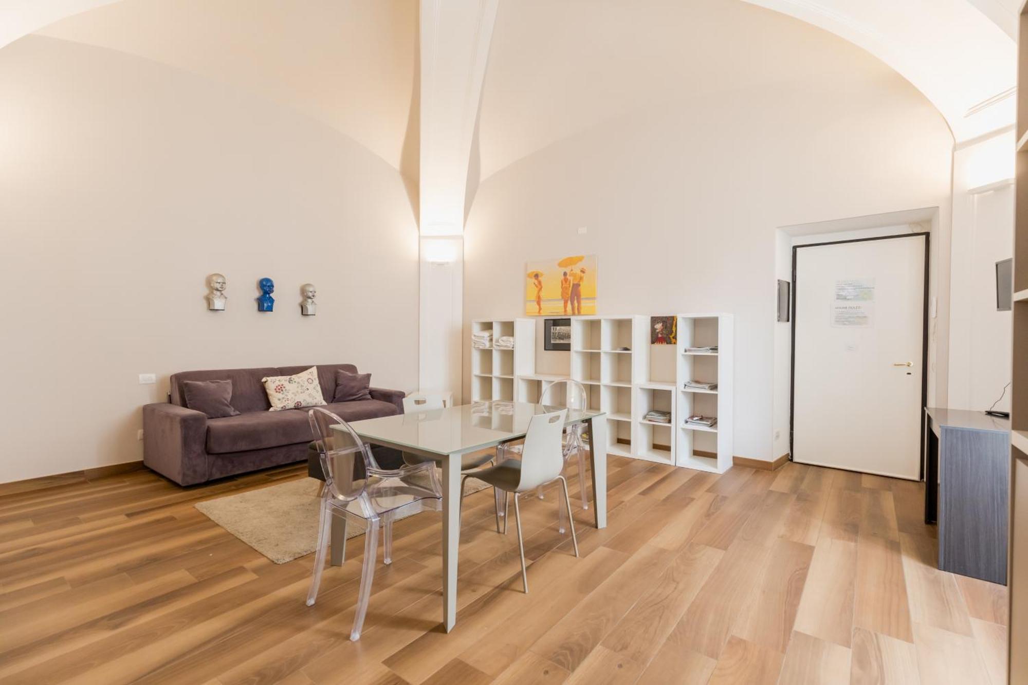 Palazzo Firrao, Appartement