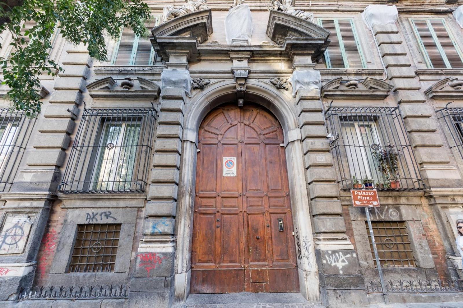 Appartamento Palazzo Firrao, Napoli